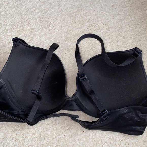 Matte finish convertible push up bra - Picture 5 of 6